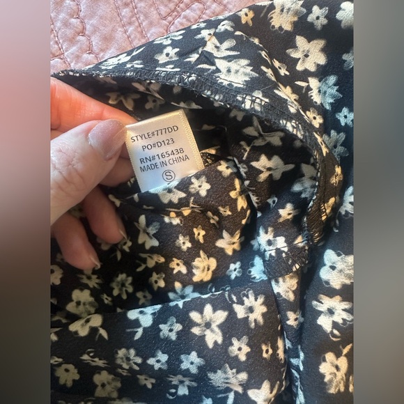 NWT Aemi + Co Floral Black Jumpsuit - Picture 14 of 16